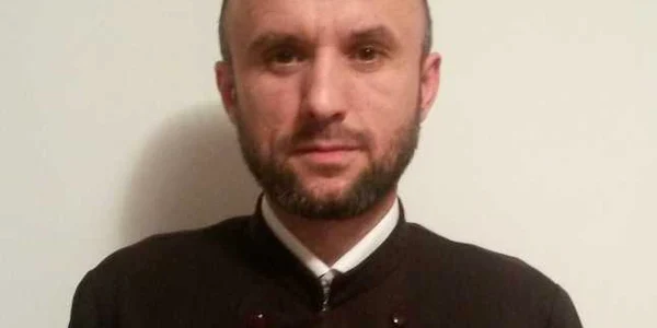 preotul Cornel Comănică Popescu