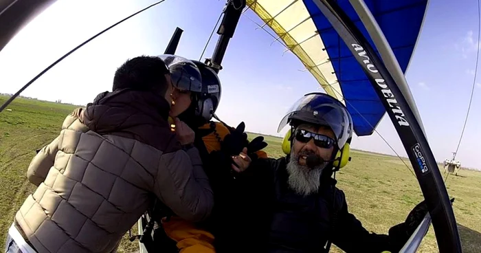 Inedita cerere în căsătorie a avut loc la Aerodromul Vădeni. Foto: Facebook-Aerial Club