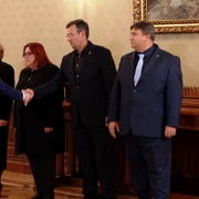 Șoșoacă la Consultări 