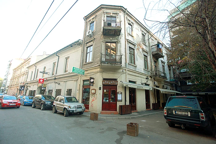Restaurantul Argentin,  de pe strada Blănari,  la numărul 11, este şi  el pe lista neagră 