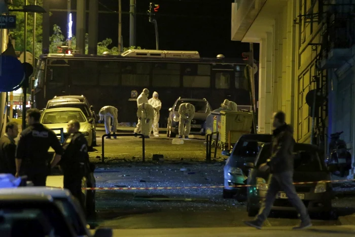 
    Grecii au intrat în panicăfoto: AP  