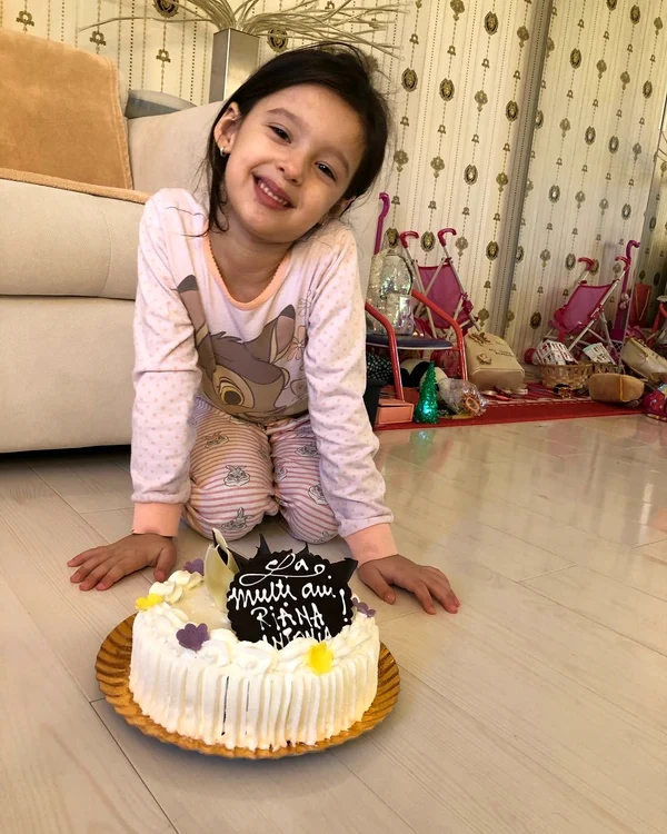 Riana a împlinit 6 ani pe 27 februarie
