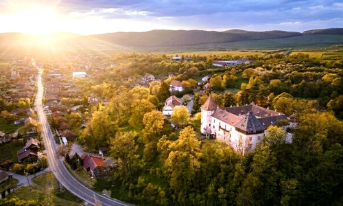 Castelul Kemeny din Brâncovenești  Foto Lucian Ignat 1 jpg