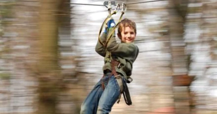 Braşov: Distracţie maximă la Parc Aventura (VIDEO)