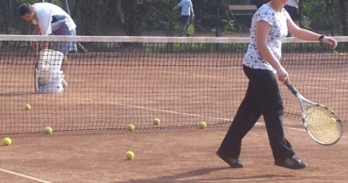 Oradea: Elevii orădeni vor învăța tenis, gratuit