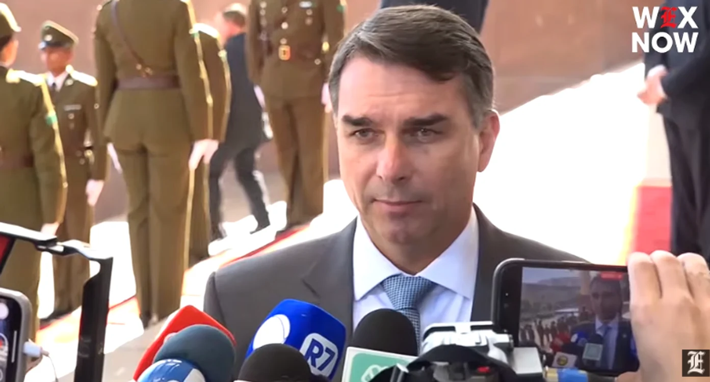 Flávio Bolsonaro a fugit în SUA