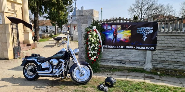 Inmormantare Adi Bărar