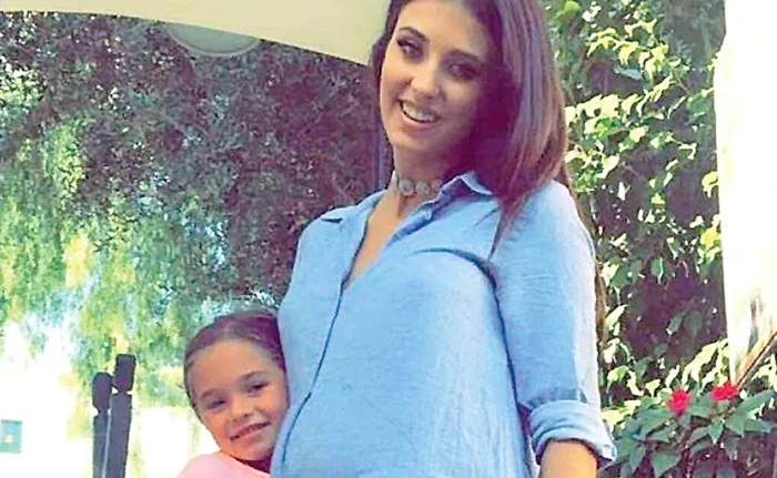 Antonia a mers în Italia, la ziua fiicei sale, Maya