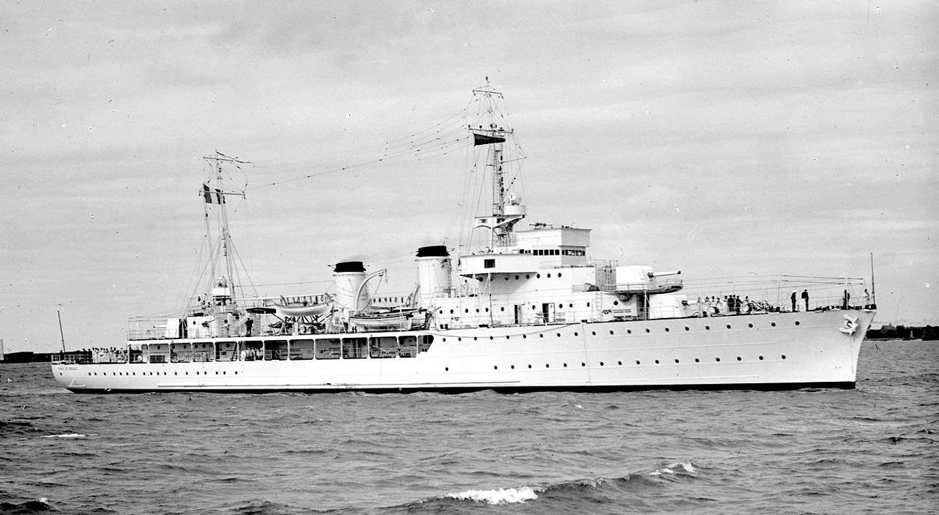 Vas francez din clasa Bougainville (foto: Wikimedia Commons)