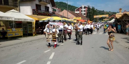Festivalul trompetelor de la Guca (Serbia) FOTO www.guca.rs