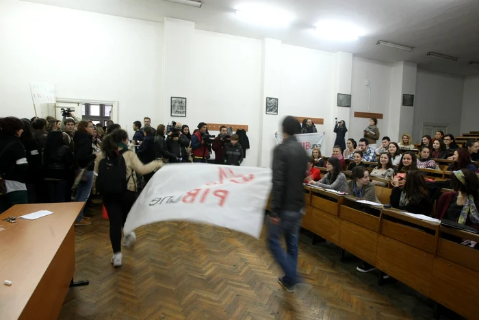 proteste studenti FOTO