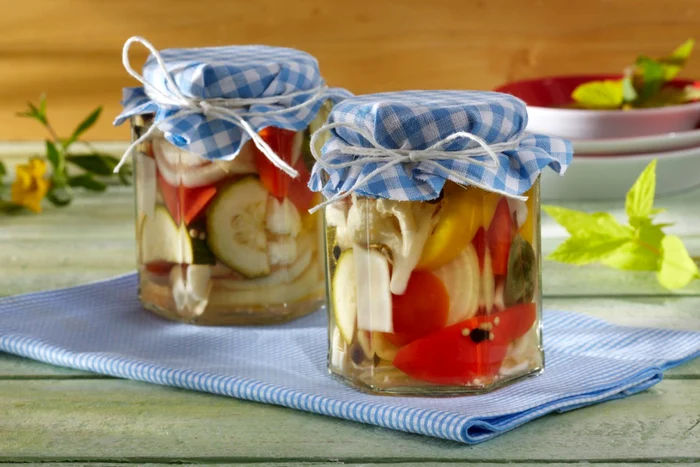 Murăturile sunt nelipsite de pe mesele românilor iarna / foto: arhiva