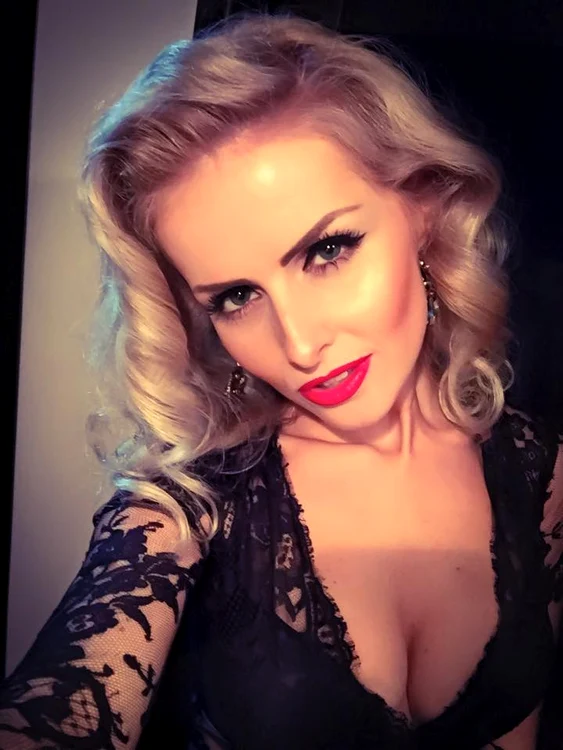 Andreea i-a furat definitiv inima artistului
