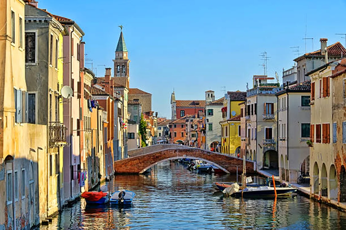 Orașul este poreclit „Mica Veneție” / foto: IStock