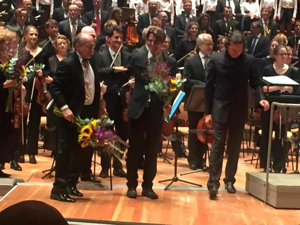 Vladmir Jurowski (foto dreapta), directorul artistic al Festivalului Enescu, Vinzenz Weissenburger (centru), dirijorul Corului Operei de Stat din Berlin şi Iosif Ion Prunner, dirijorul Corului Filarmonicii "George Enescu"