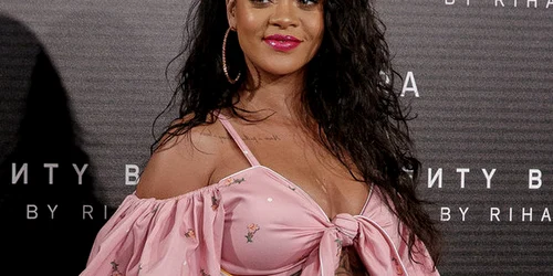 rihanna fenty beauty billboard jpeg