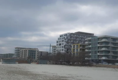 Plaja Năvodari a devenit groapă de gunoi pentru investitori FOTO MARIANA IANCU