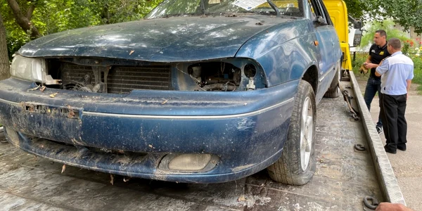 calarasi primele masini abandonate au fost ridicate foto faceb/pmc
