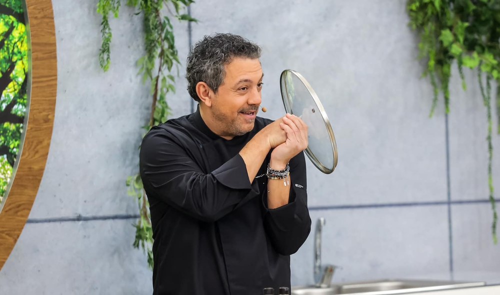 Secretul cele mai bune tocănițe de pui. La ce truc apelează chef Sorin Bontea când o prepară VIDEO