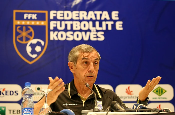 Alain Giresse, fost mare internațional francez, acum selecționer în Kosovo. FOTO: Facebook