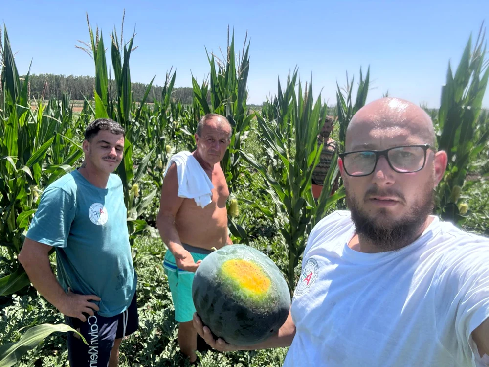 Munca în fermă nu se termină nici ziua nici noaptea FOTO: arhiva Ionuț Crăciun