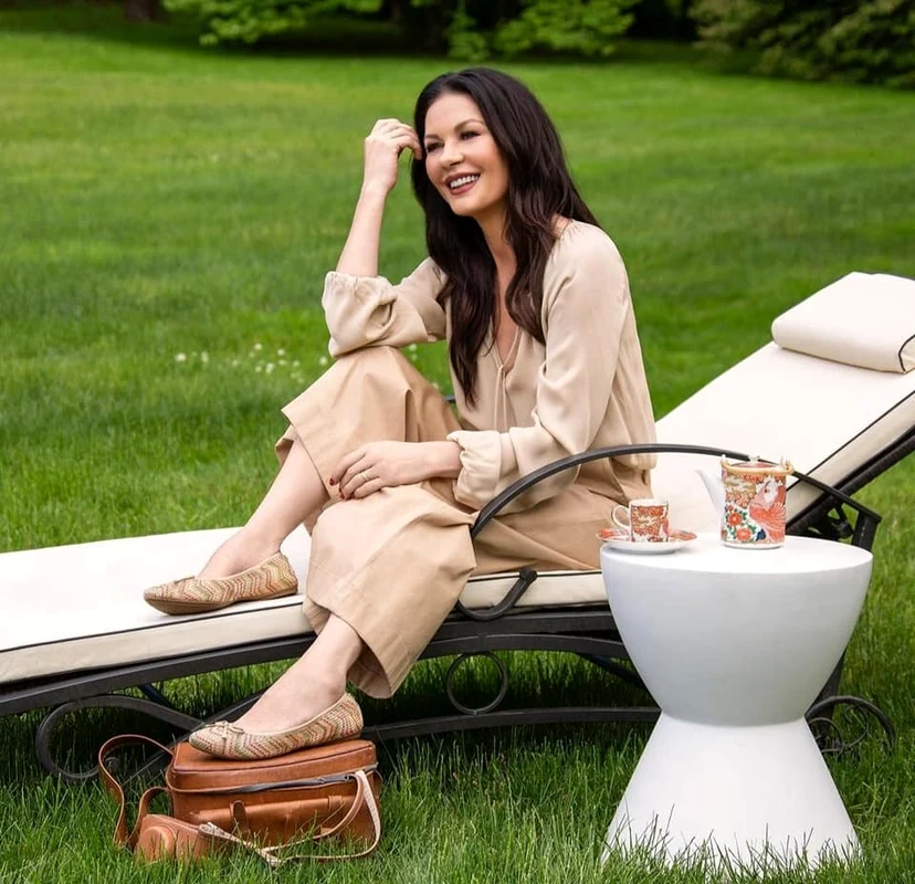 2 catherine zeta jones 1 jpg jpeg
