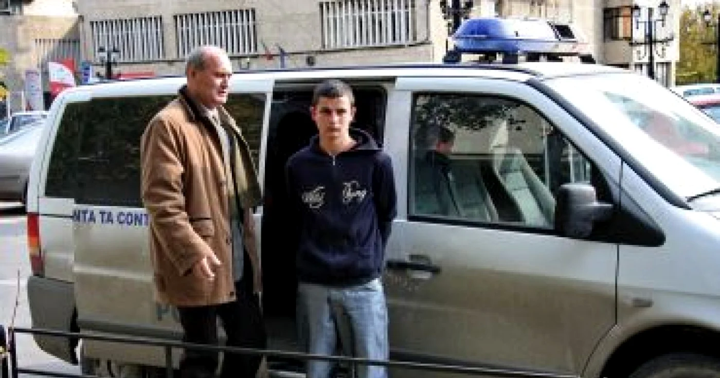 Iaşi: Şi-a ucis un consătean pentru că bănuia că avea o relaţie cu mama sa