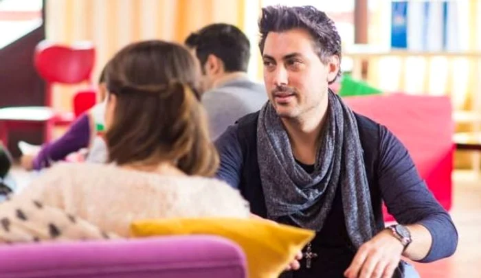 Designerul a fost distribuit în filmul Alt Love Building