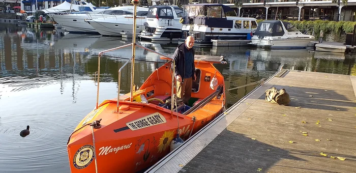 
    Graham Walters a traversat Atlanticul cu o mică ambarcațiune cu vâsleFoto: Facebook/Graham Walters   