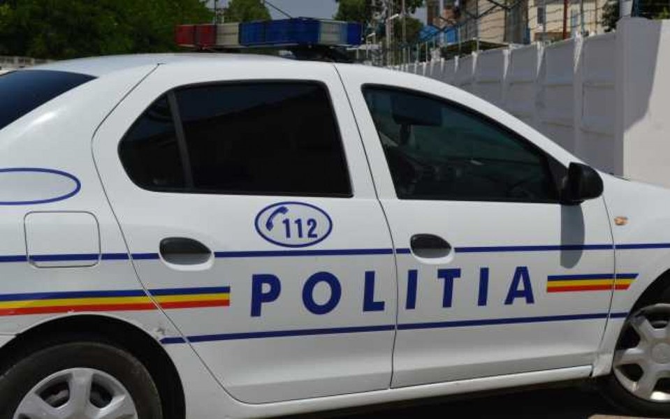 Elev șantajat de un adolescent, obligat să plătească „taxă de protecție”. Șantajistul a fost reținut