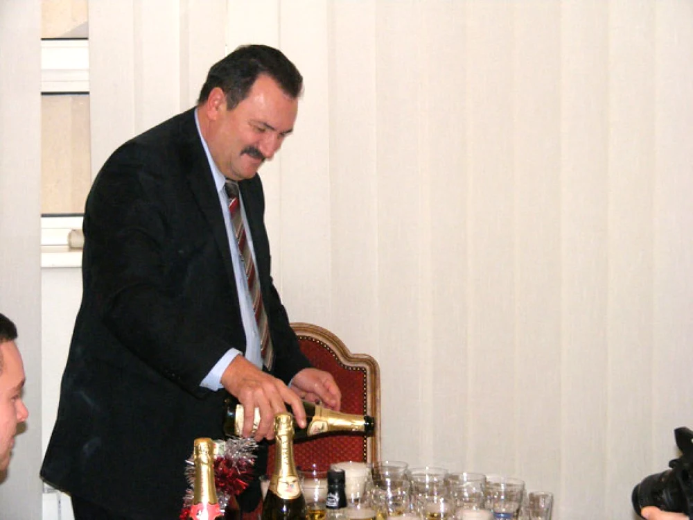 Fostul şef al Administraţiei Judeţene a Finanţelor Publice Satu Mare,
Mircea Ardelean rămâne în stare de arest preventiv. FOTO - Sătmăreanul.net
