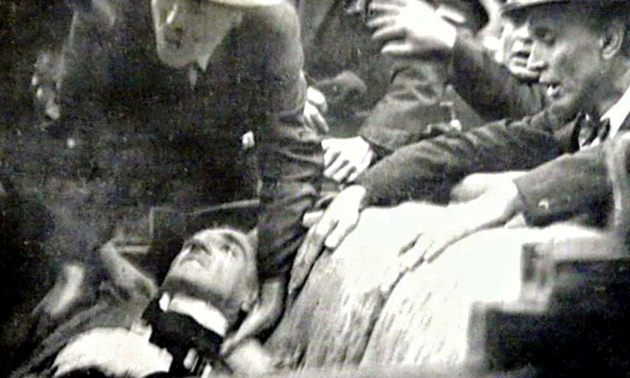 Calendar 9 octombrie: 1934   Primul asasinat filmat din istorie: Regele Alexandru I al Iugoslaviei a fost împușcat la Marsilia de un extremist bulgar jpeg
