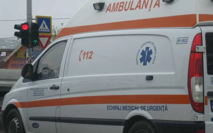 Copilul a fost preluat imediat de ambulanţă