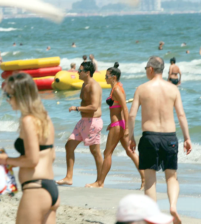 27 iulie: Soţii Ionescu aveau verighetele pe mână şi păreau fericiţi