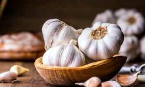 Usturoi FOTO Shutterstock