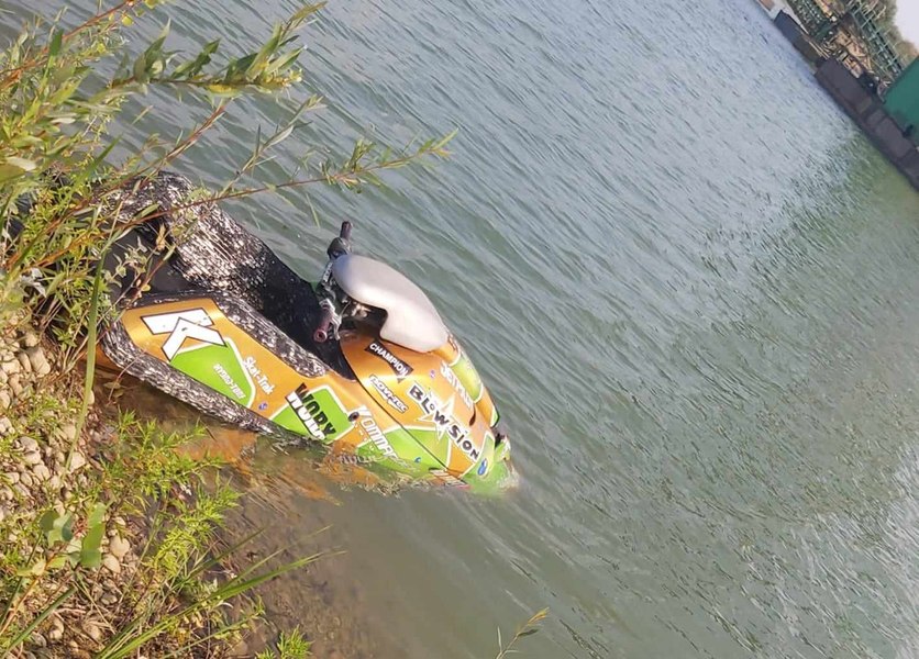 Tânăr decapitat în timp ce se plimba cu ski jetul, pe un lac arădean. Avea 29 de ani 