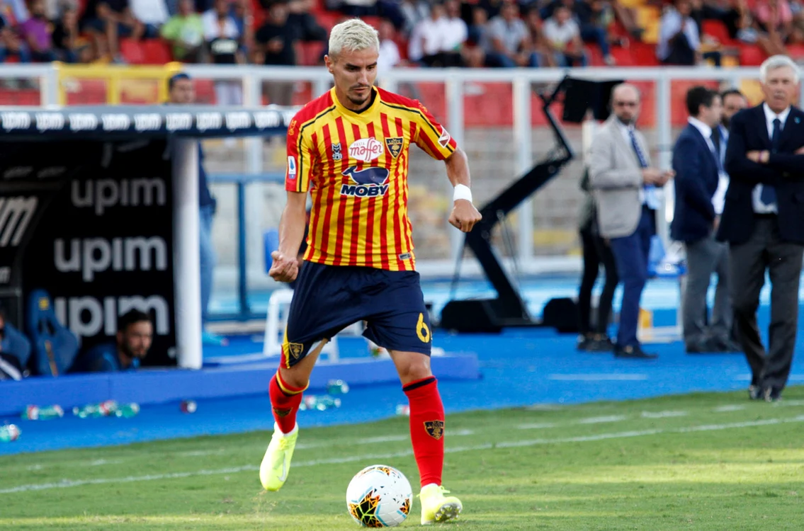 
    Romario Benzar  