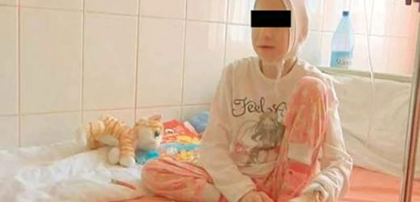 Adina, când era internată în spitalul "Sf. Maria" din Iaşi. FOTO: www.crainou.ro