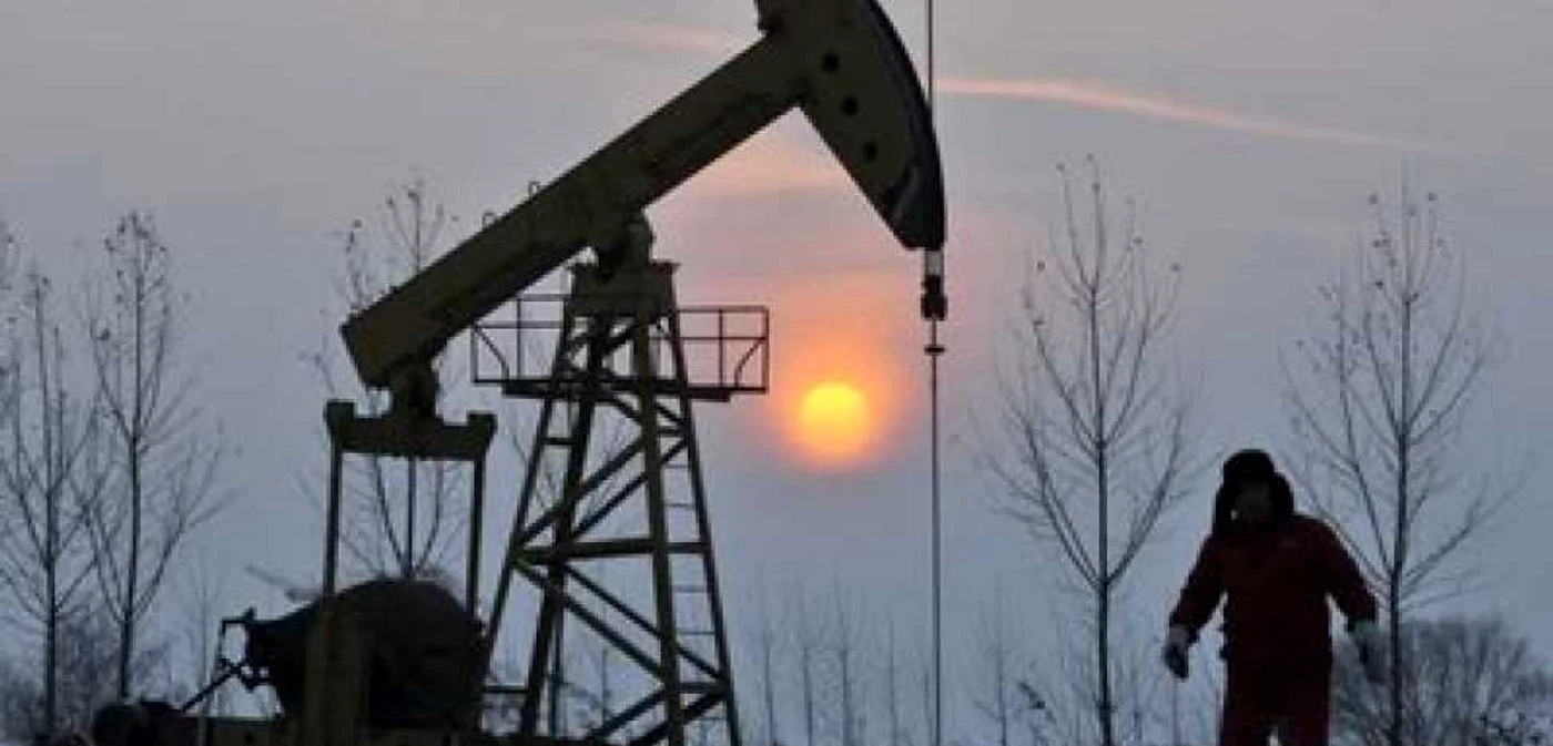 Preţul barilului de petrol nu va depăşi în primele şase luni ale lui 2010 80 de dolari