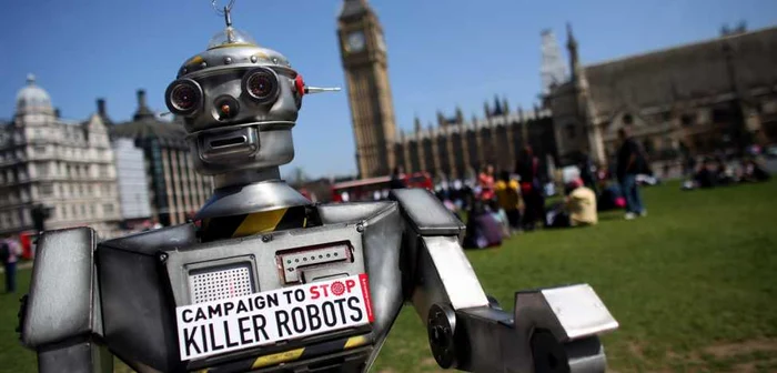 O campanie împotriva dezvoltării de roboţi-ucigaşi a fost demarată în anul 2013, când a fost organizat un protest la Londra, în faţa Parlamentului Foto: Guliver / Getty Images