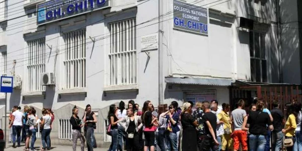 Un candidat a fost eliminat din centrul de examen de la Colegiul Chiţu