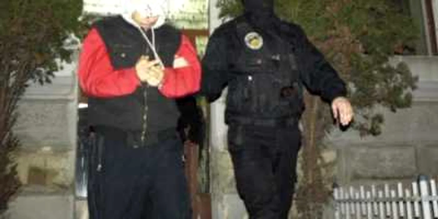 Hoţii de cupru au ajuns în arest. Foto: Arhivă.