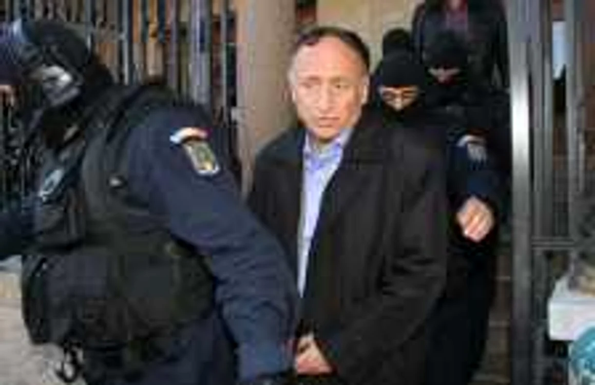 Primarul Tudor Pendiuc este acuzat de luare de mită şi abuz în serviciu cu consecinţe deosebit de grave şi în formă continuată  Foto: Mediafax