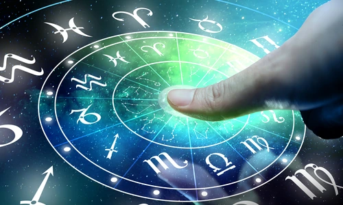 horoscop shutterstock 1913521300 jpg