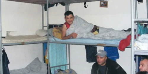 Persoanele din penitenciar aşteaptă noaptea dintre ani.
