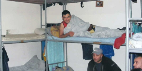 Persoanele din penitenciar aşteaptă noaptea dintre ani.