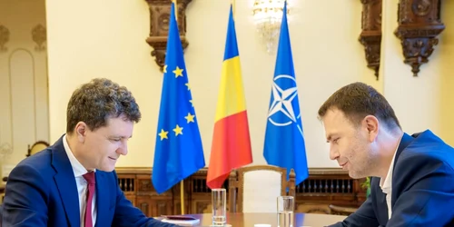 nicusor dan si catalin drula foto facebook png