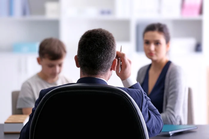 Potrivit presei locale, incidentul a avut loc pe 25 iunie, în timpul ceremoniei de absolvire. Foto: Shutterstock