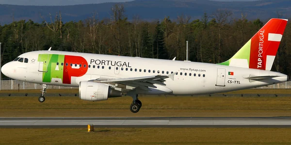 tap portugal a319 100 cs ttl fra 2011 12 10 png