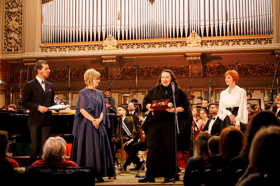 Marius Constantinescu, Luminița Arvunescu, Silvia Sbârciu, Cristina Comandașu